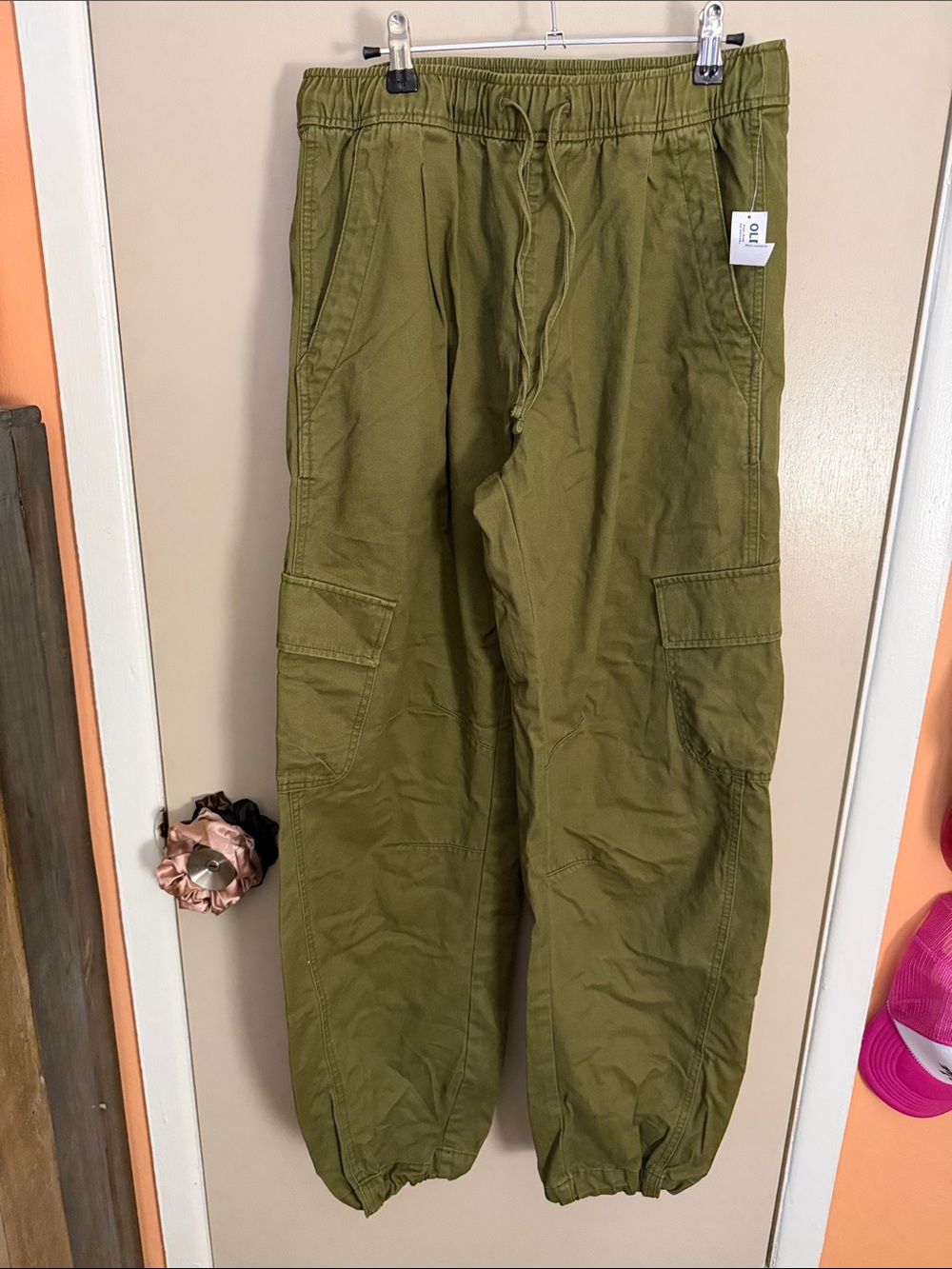 Old Navy Olive Green Cargo Jogger Pants - Women's